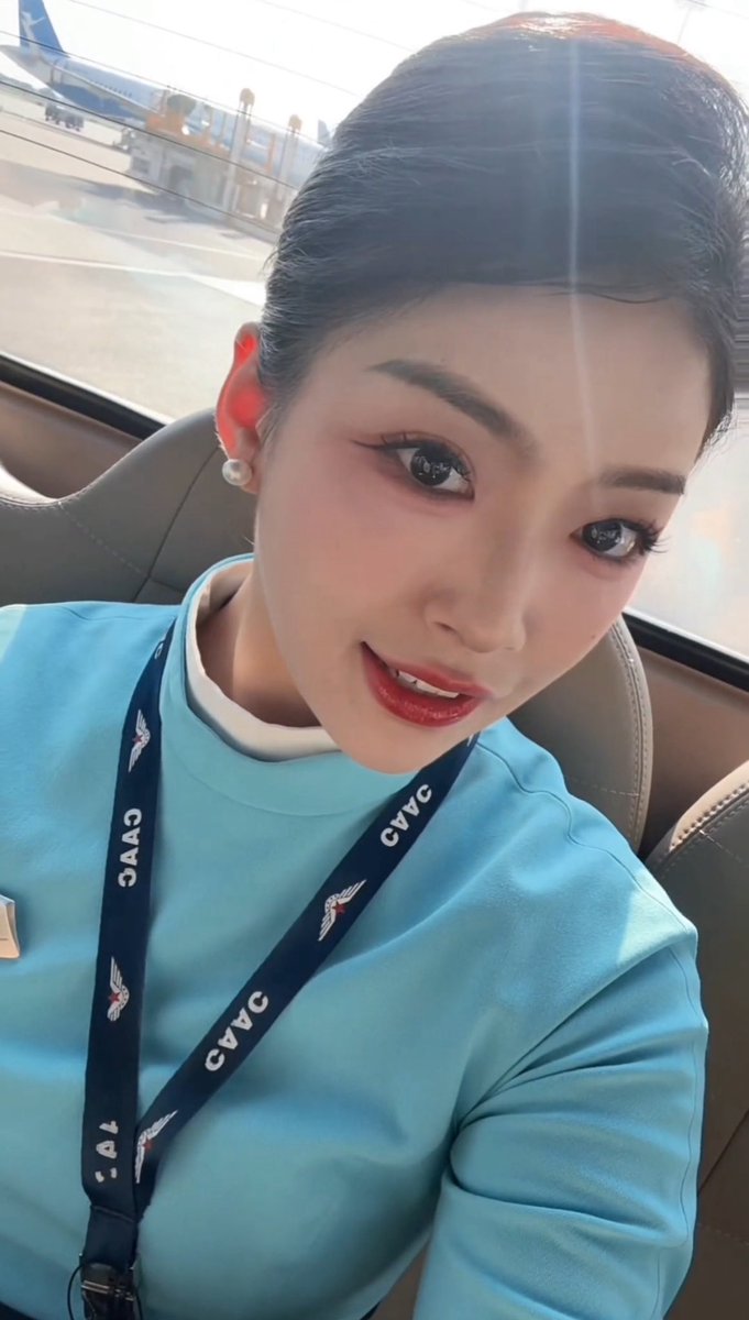 Yiluo99's tweet photo. 宝贝我的被子太轻了，压不住我想你的心。 https://t.co/NUPG0UWiT6