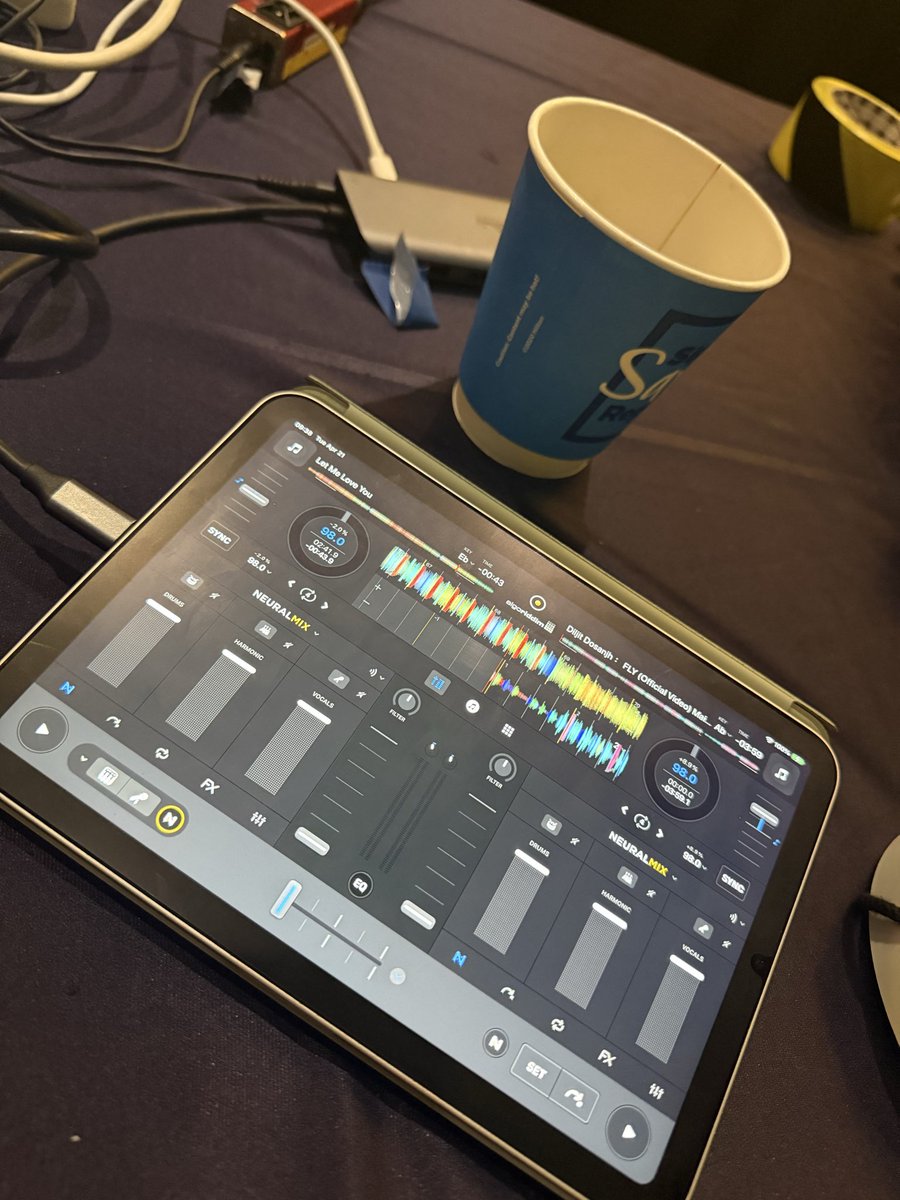 Shannon 🤖☠️ tweet media