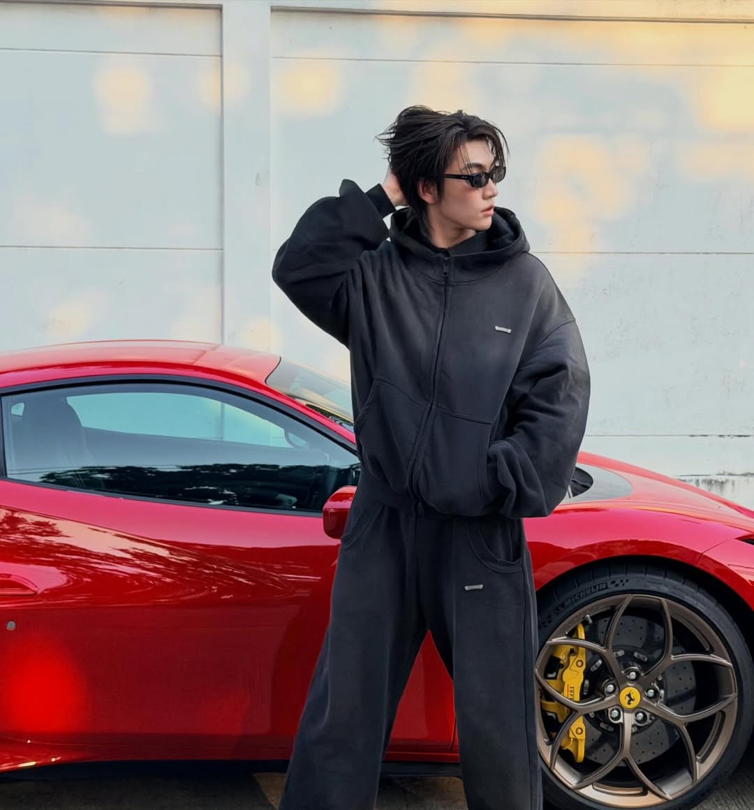 venicecyk's tweet photo. 🏎🔥 https://t.co/VAsR7sclsO