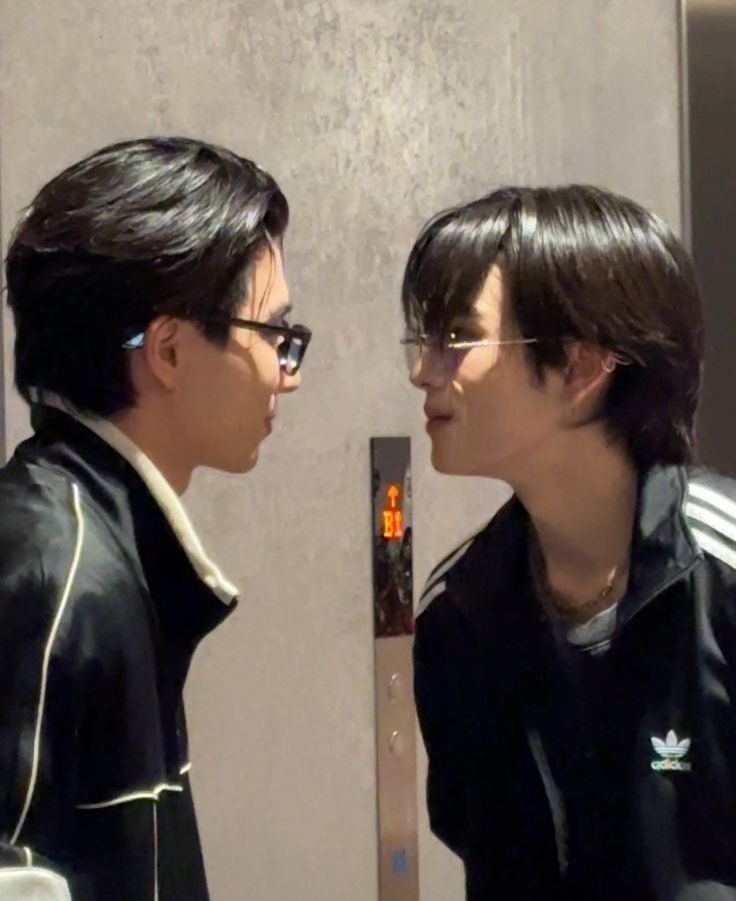 scribbles 🦕(Love you teacher ⛅) tweet media