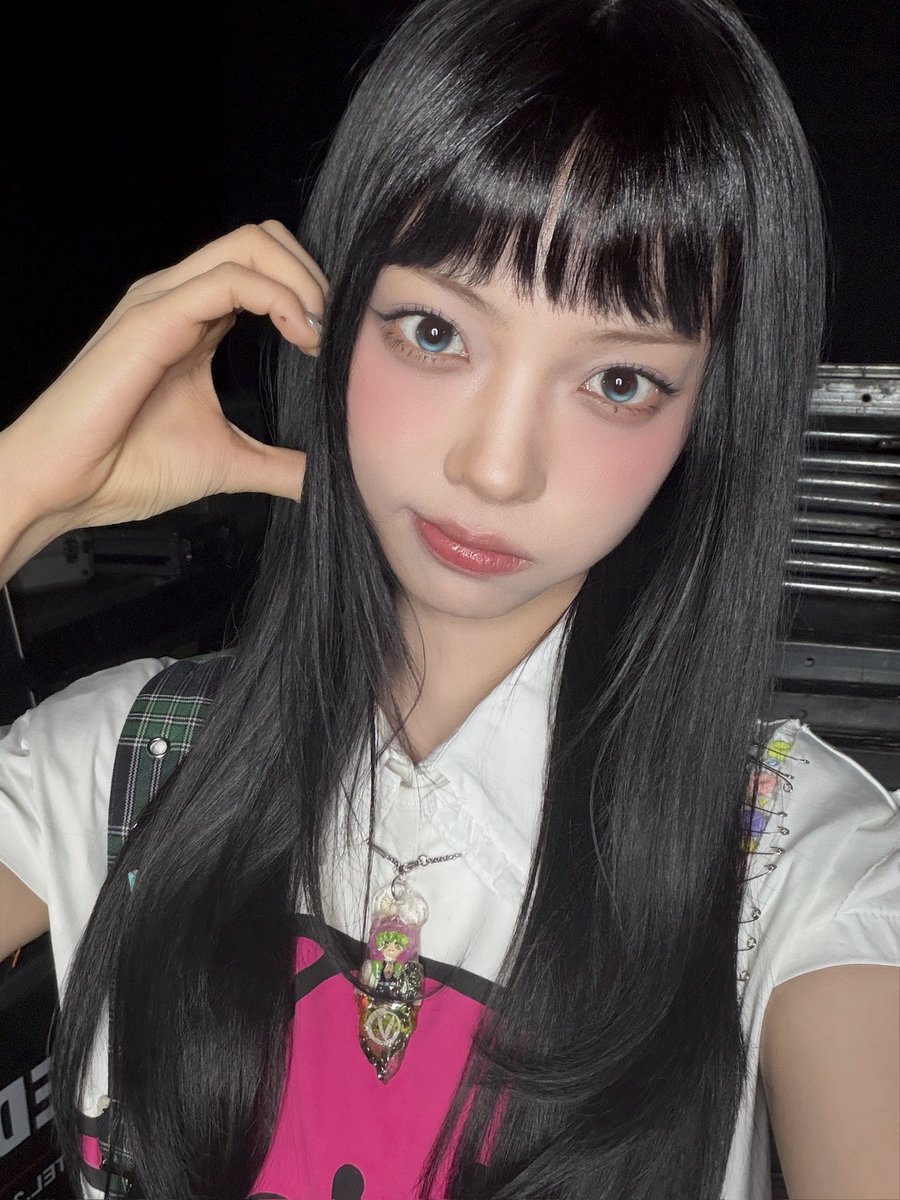 tina pics tweet media