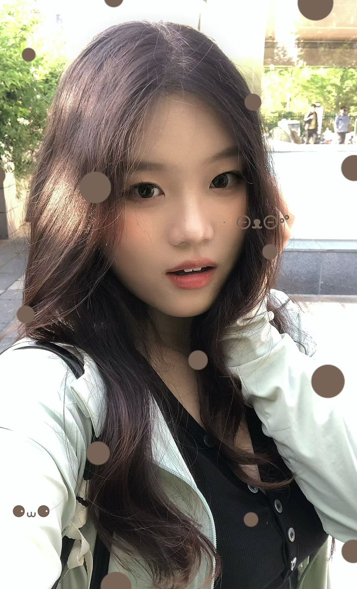 YoungCake17's tweet photo. P1 P2 现在
P3 P4 以前
感觉自己变了很多
#女大 #反差 #女大学生 #女高中生 https://t.co/5O3cUPYBQn