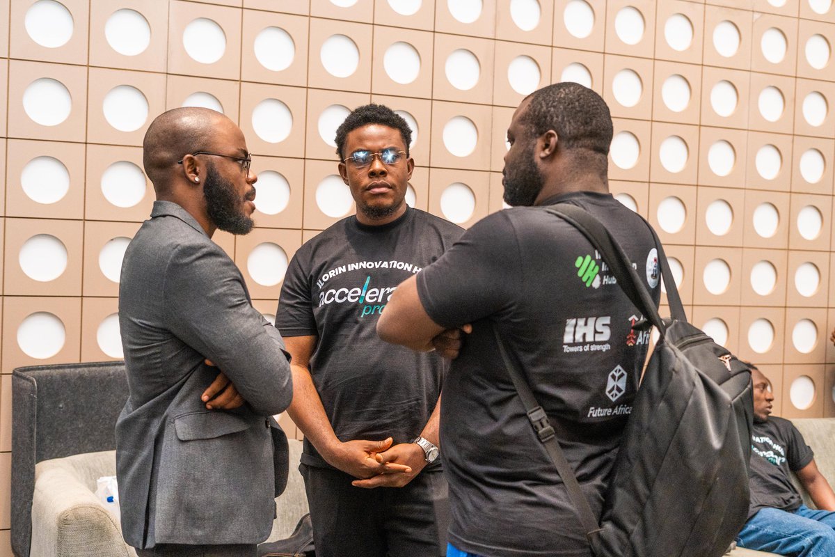 dankon_dkn's tweet photo. Always good to learn from people who’ve built at scale.
Great moment with Iyinoluwa Aboyeji co-founder of Flutterwave. https://t.co/4yv6WHbTbE