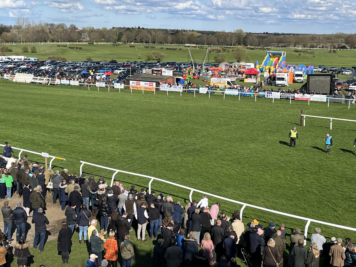 Fakenham Racecourse tweet media