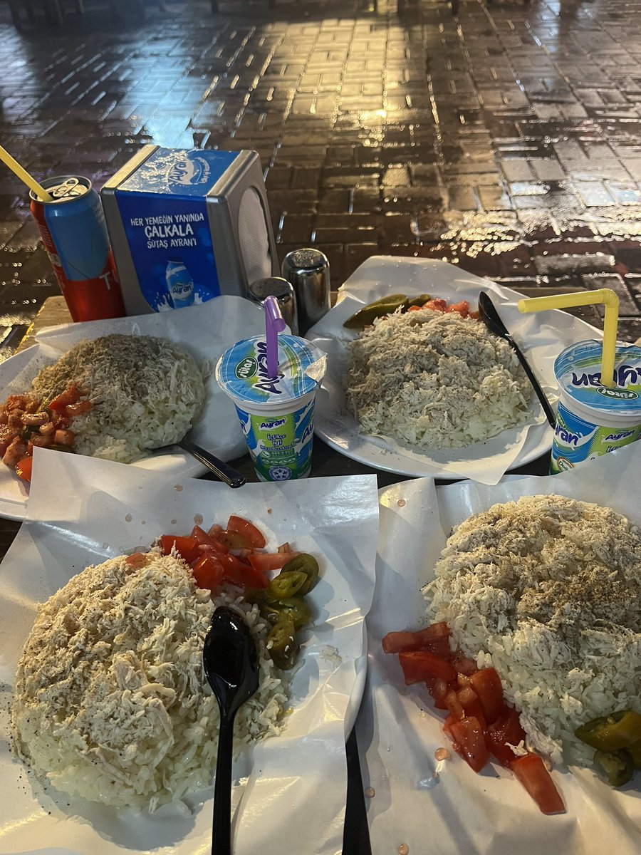 Sümeyye tweet media