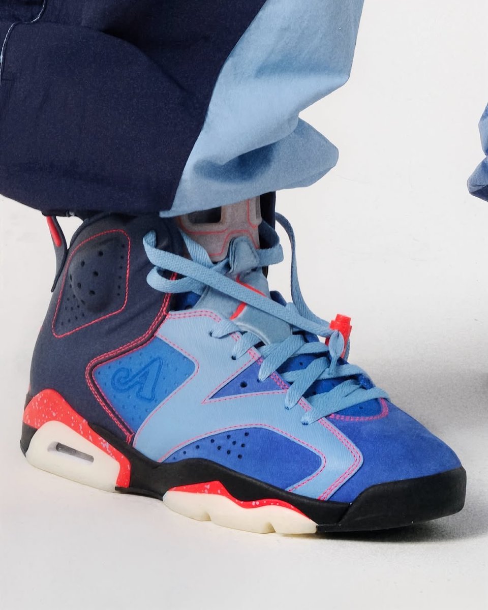 ModernNotoriety's tweet image. Two colorways dropping this fall 👀