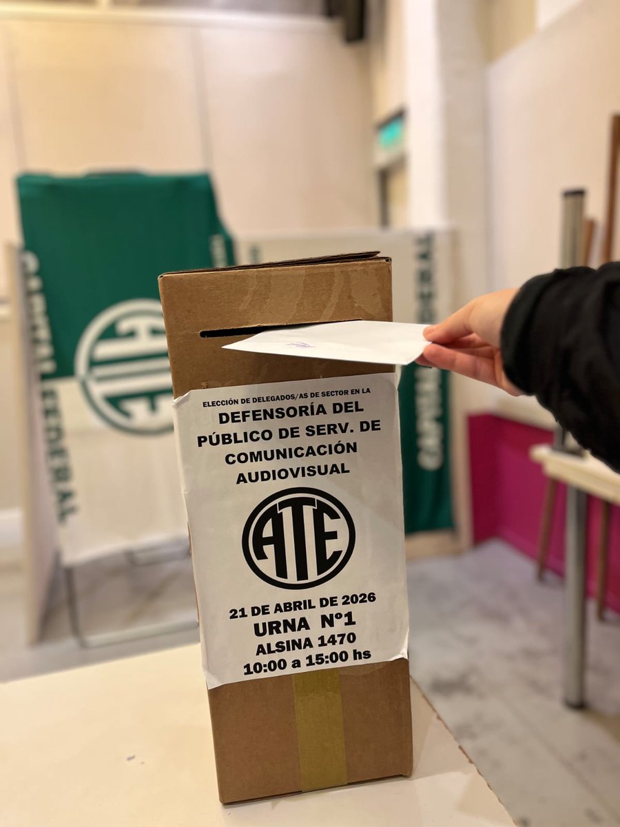 ATE_DefePublico's tweet photo. Votamos en la Defensoría del Público. 

Para profundizar la herramienta sindical, para continuar en la lucha.

Somos la @VerdeyBlancaATE, somos @ATECapitalOk https://t.co/RJa55EYVyT