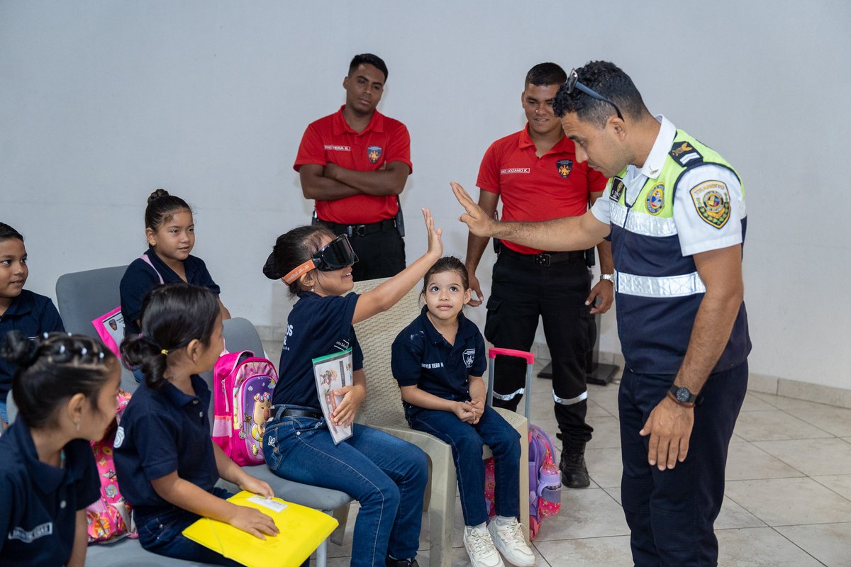 Bomberos Babahoyo tweet media