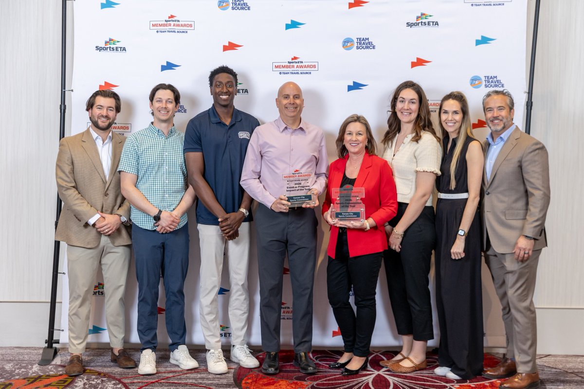 SportKC's tweet image. Sports Commission of the Year 🏆

Grateful for the venues, partners, volunteers, participants, and supporters who make moments like this possible. Your belief, energy, and teamwork are what keep Kansas City shining as a premier sports destination! 

📰: bit.ly/4cqhdhI