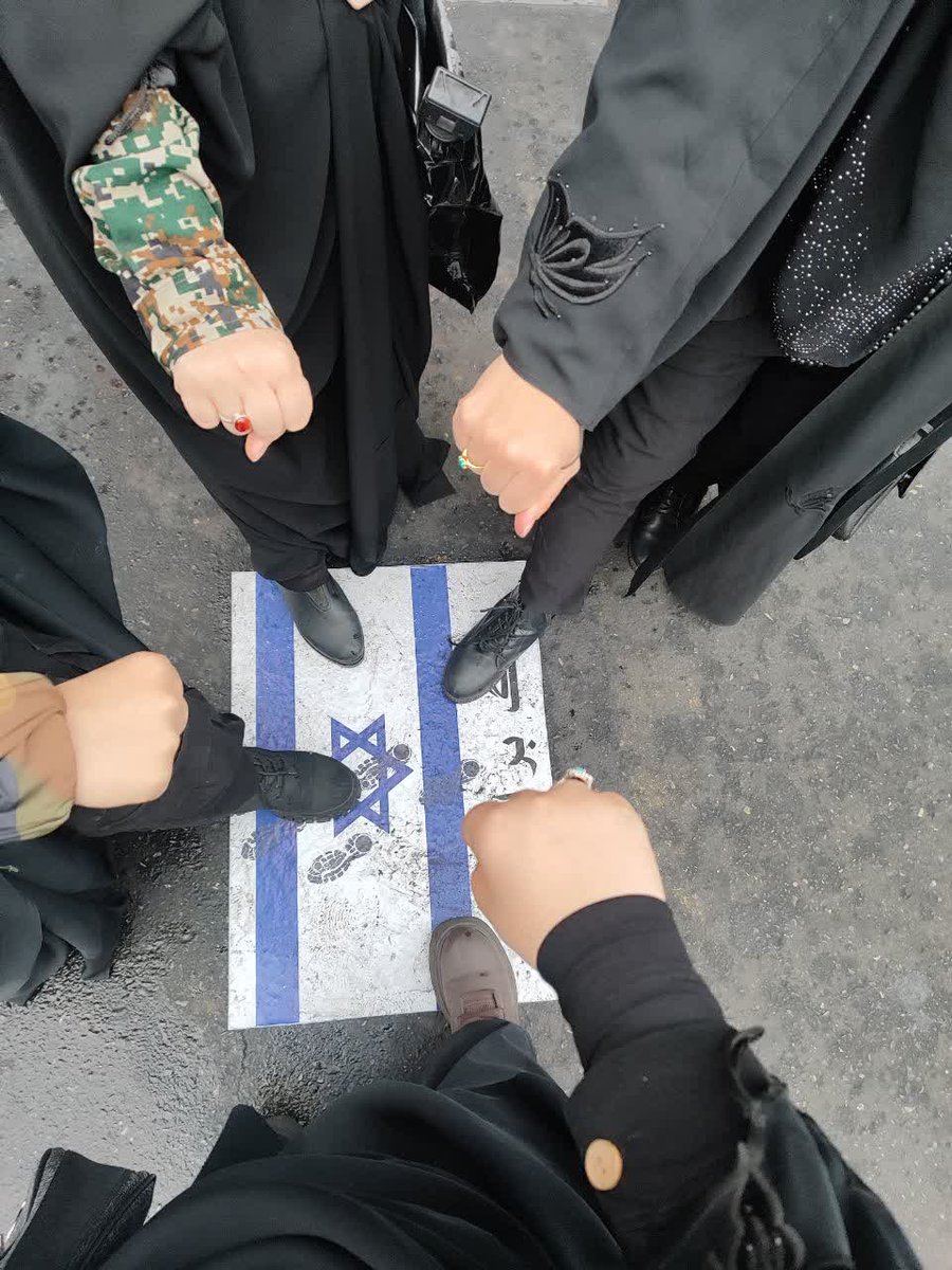 عطر یاس tweet media