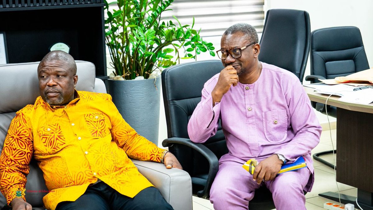 officialmoegov's tweet image. The Minister welcomed China’s strides in education and emphasized that under the leadership of H.E. President John Mahama, Government is focused on strengthening transnational education to improve quality and expand access across tertiary institutions.

#MoEGhana #Education #TVET