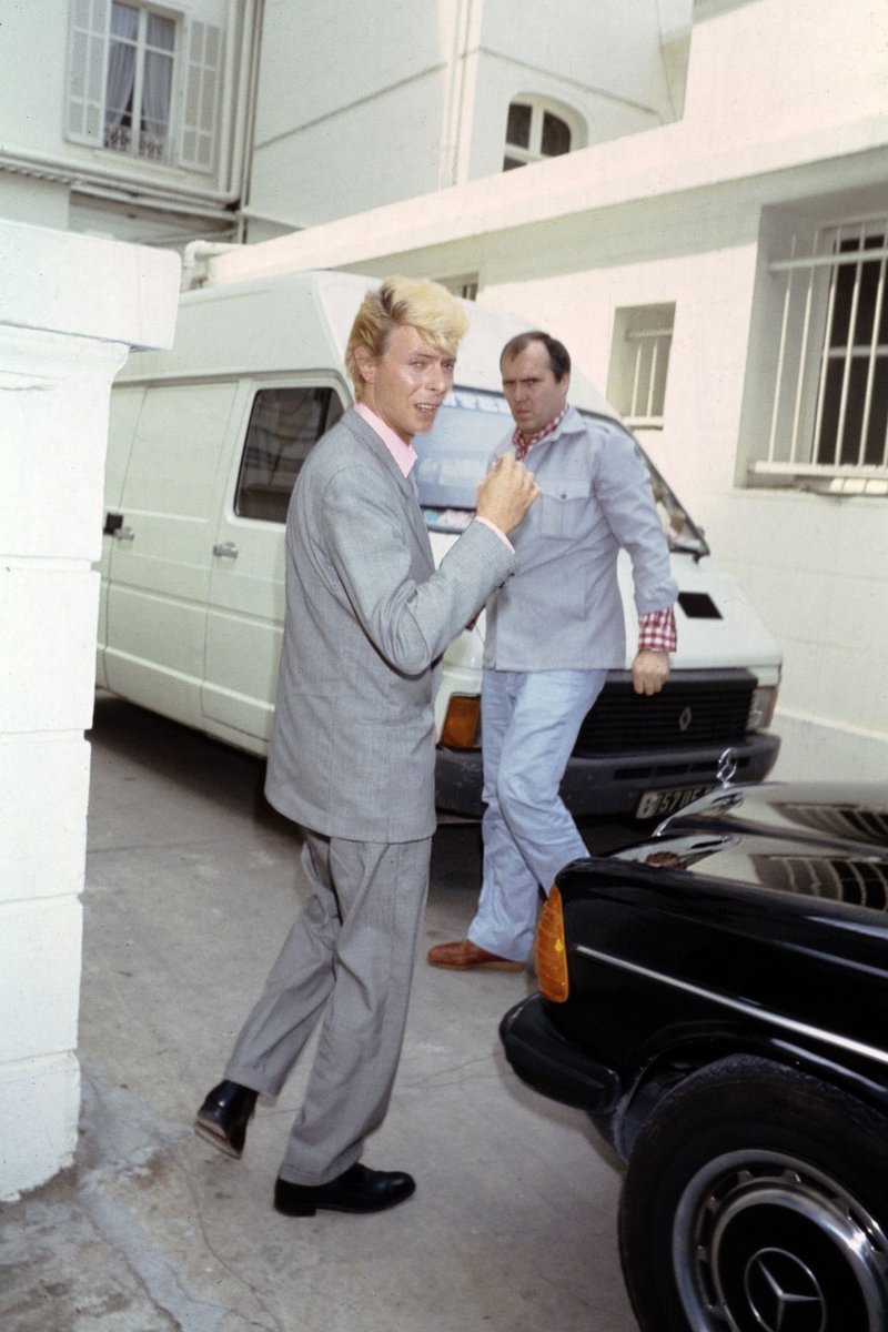 bowie archive tweet media