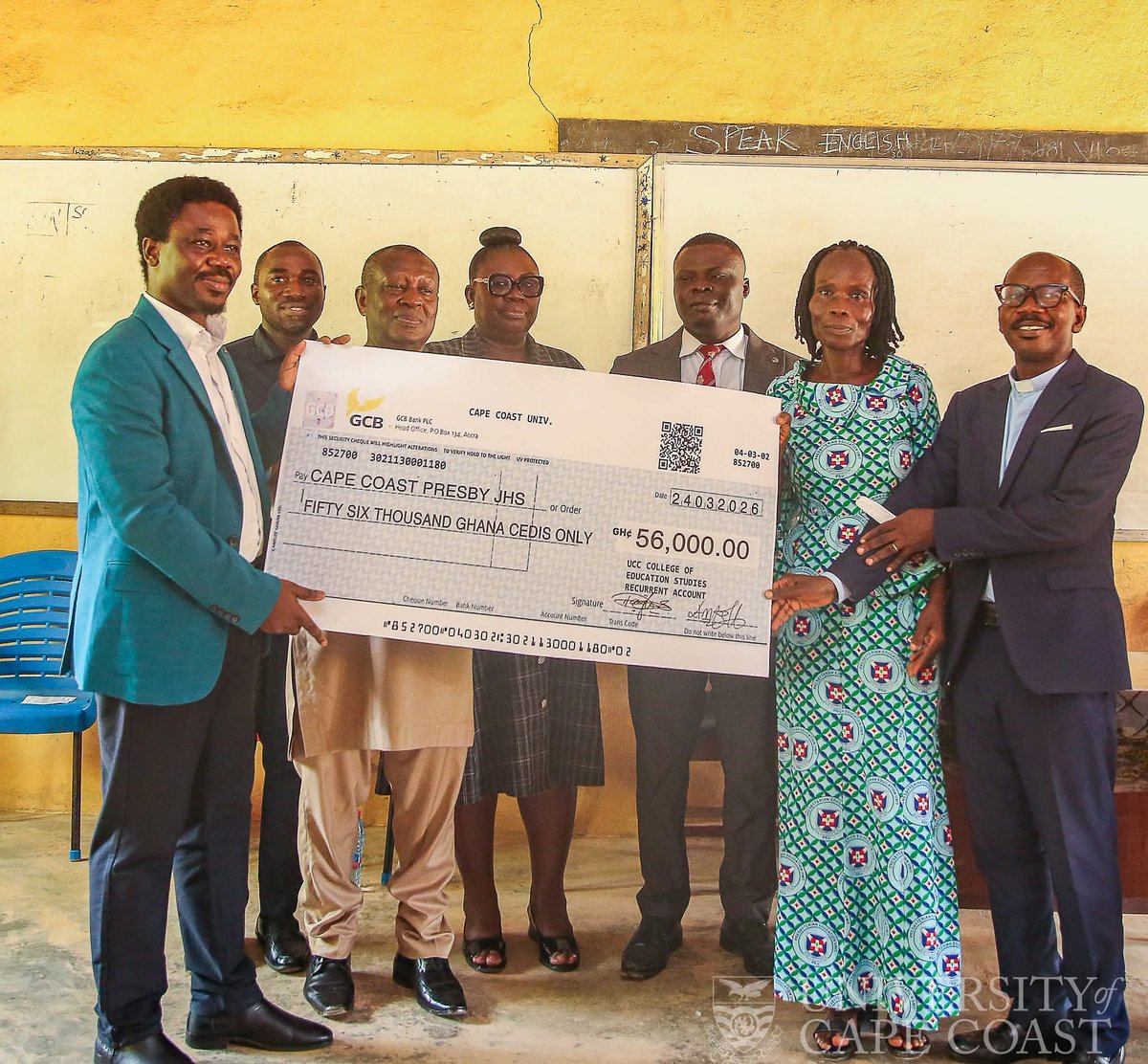 Noticeboardgh's tweet image. 📍📍JUST IN📍📍
The College of Education Studies at University of Cape Coast has presented a cheque of GH¢56,000 to Cape Coast Presby Junior High School to support development.

#UCC #Education #Support #Ghana #CommunityDevelopment