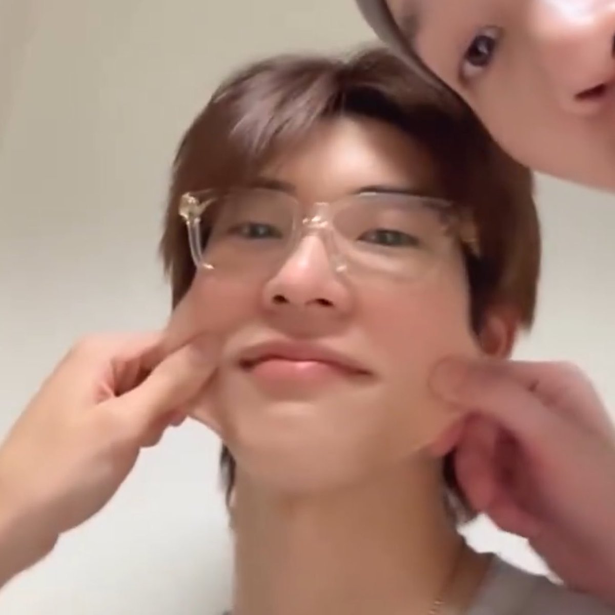 𝐇𝐞𝐲𝐭𝐞𝐞 *. ♡ tweet media