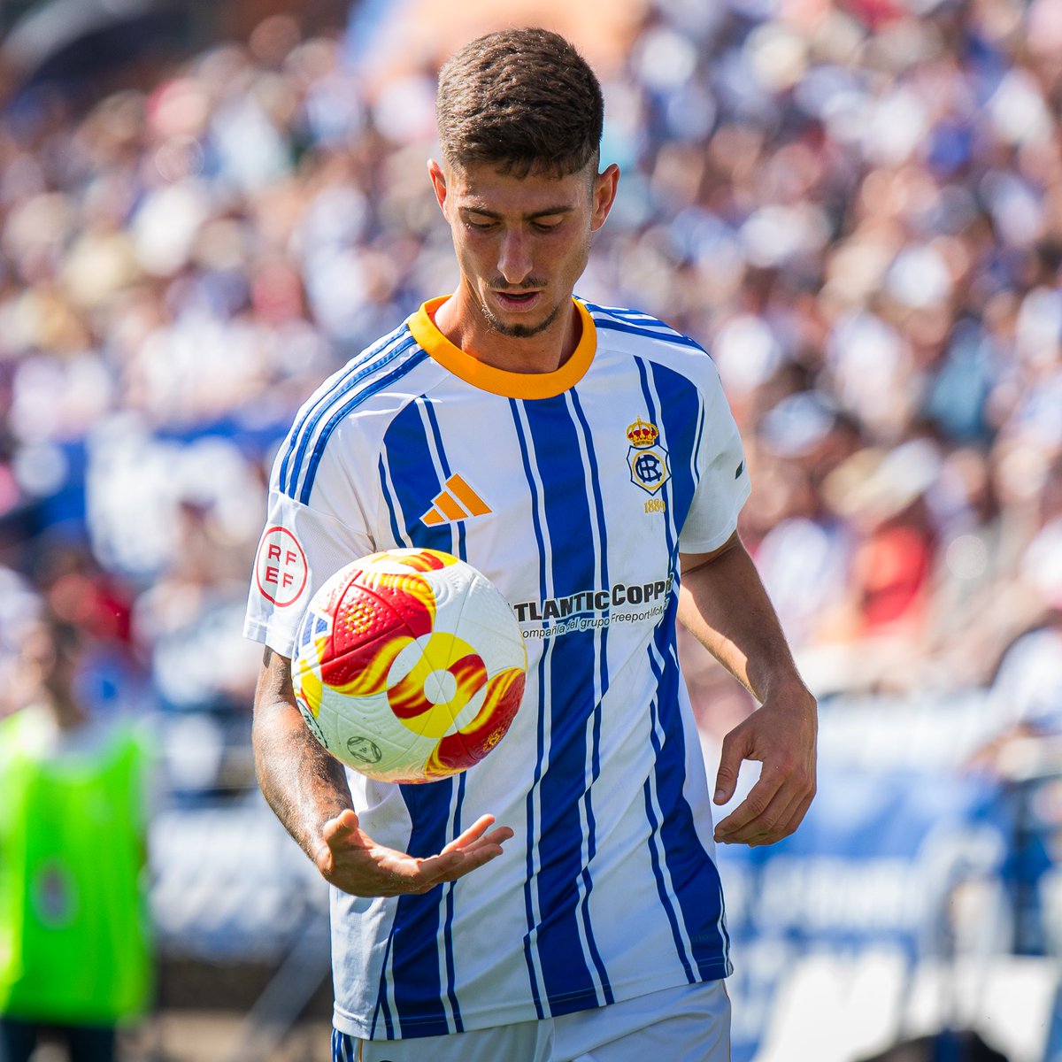 recreoficial's tweet photo. 💙 Momentos captados en una nueva victoria en nuestra casa, así se vivió el #RecreMelilla en fotos 📸

#DondeElFutbolEmpieza #DecanoDelFutbolEspañol https://t.co/Q65PmQ4XhE