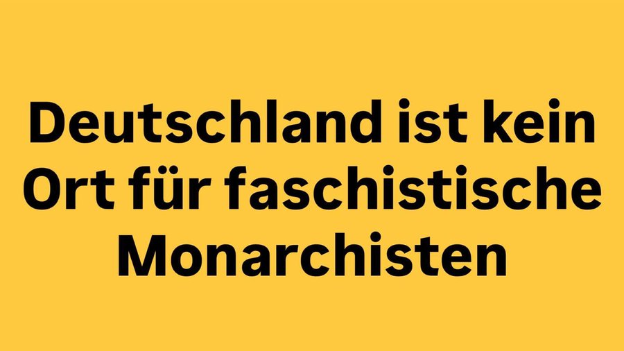 delavarazadi's tweet photo. 🔴 We are concerned about the presence of Reza Pahlavi in #Berlin
🔴 The future of Iran is not a choice between #Monarchy and #religious rule
🔴 The Iranians are fighting for a #DemocraticRepublic
#No2Pahlavi #NoToMonarchy #IranianRepublic
@ZDFheute @tagesthemen @Tagesspiegel https://t.co/uiQlqGQNFR