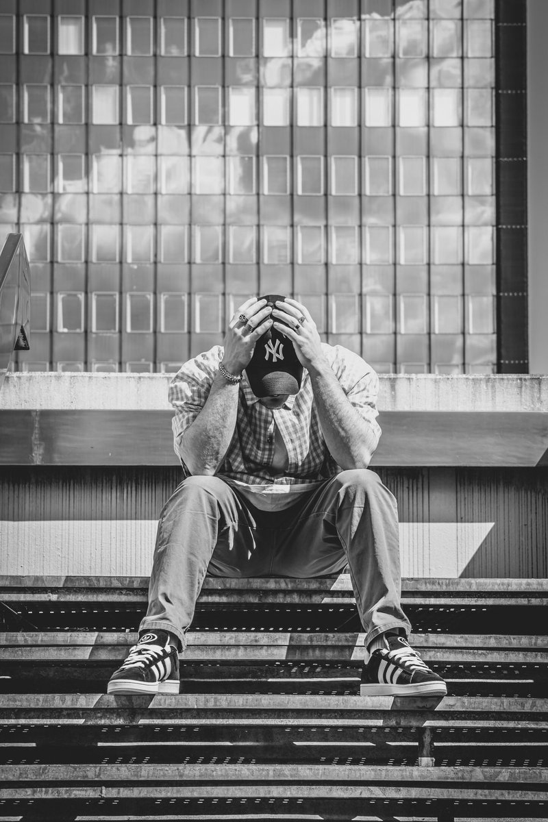 calipomsc's tweet photo. "all sacrifices made along the way and all the pain
for this little ray of sunshine after all this rain"

This is for those who feel lonely even when they're surrounded by their loved ones.

New song announcement tomorrow!

#hiphop #rap #newsong #calipo #calipomsc #germany https://t.co/w7L5O8acFK