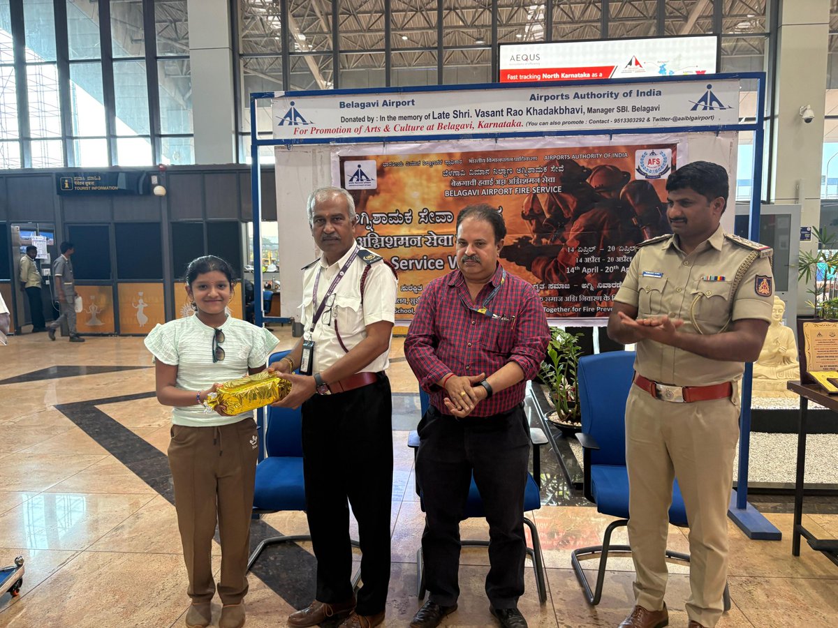 aaiblgairport's tweet photo. And that’s a wrap!🔥🚒 #BelagaviAirport marked the end of #FireServiceWeek with a grand valedictory ceremony. We concluded with a prize distribution ceremony to reward the winners of our drawing competitions, sports events, and safety drills.🏅👏(1/2) https://t.co/lygwQyjpqu