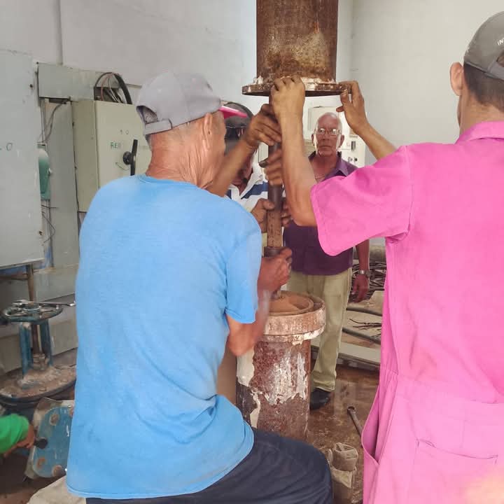 "¡Ya está bombeando Cabezas!", así fue el mensaje enviado desde el sistema de abasto de San Antonio de Cabezas donde brigadas especializadas y factores de la comunidad laboraron tenazmente para restablecer el abasto de agua tras la rotura de la bomba 👇

#MatancerosEnVictoria
