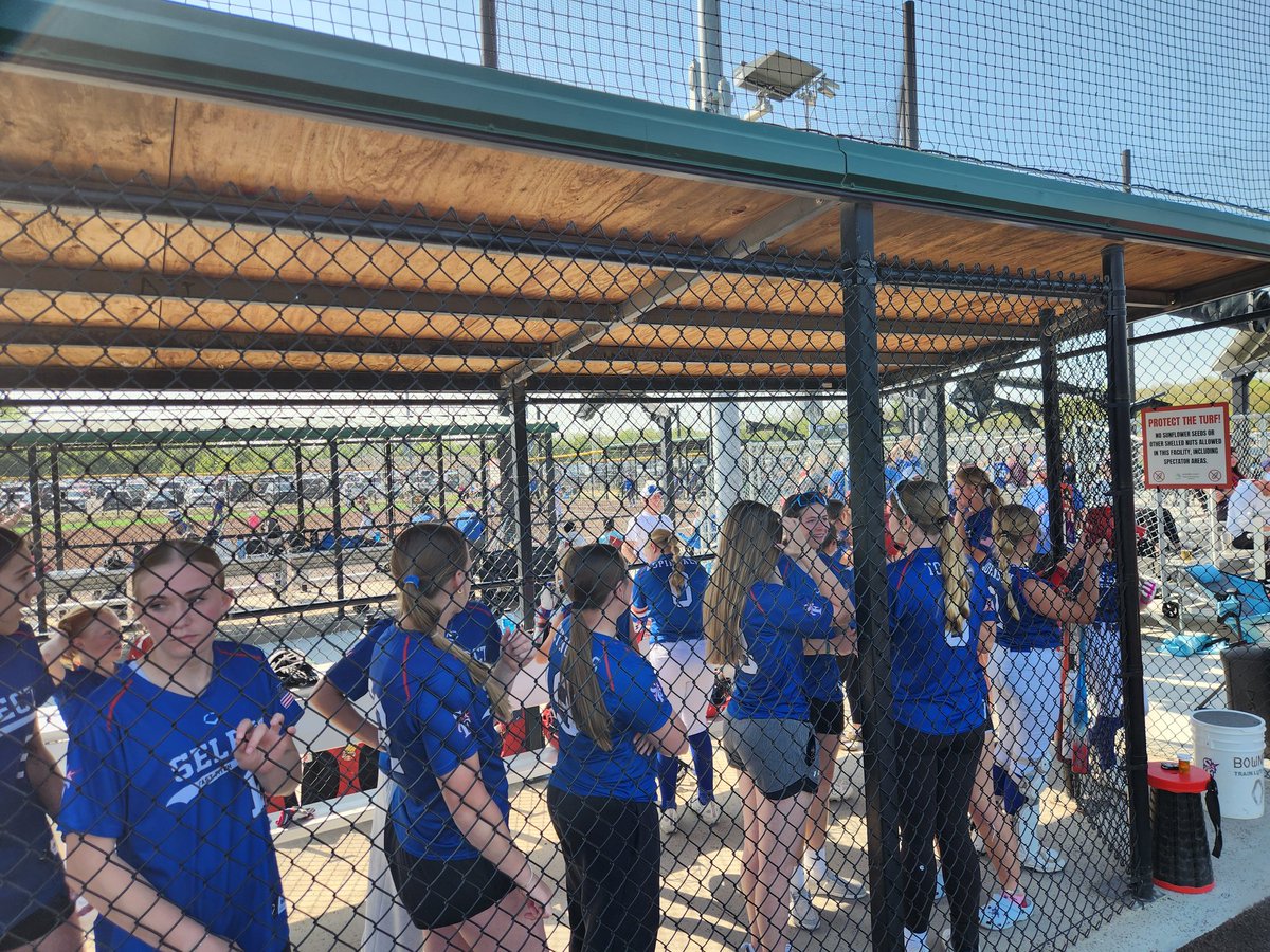 Select Fastpitch 2015 tweet media