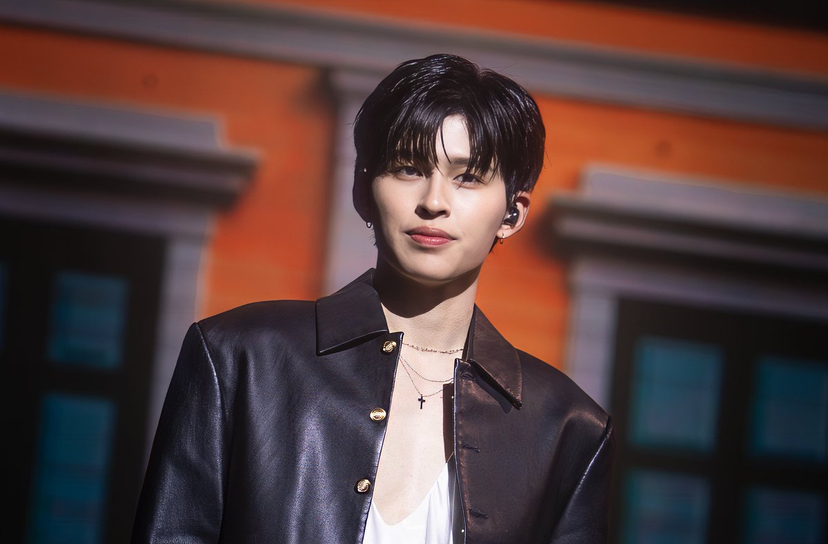 A S O K E

#PondPhuwinRendezvousInSG #ppnaravit