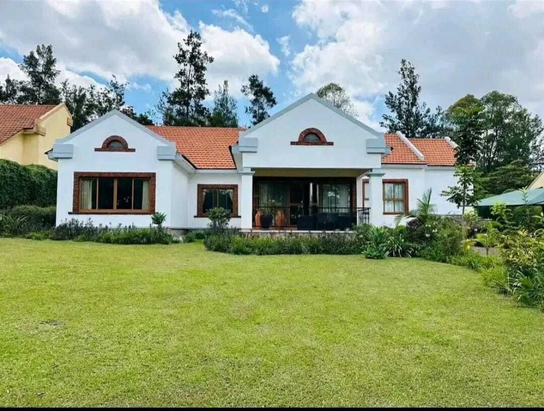 HouseInRwanda's tweet image. 🏠Kigali Fully furnished house in Gisozi🆕

💸 Price: 3,625,000 Rwf /month 
🛏️ Bedrooms: 4
🛁 Bathrooms: 3
👍Furnished: Yes

For further details:👇houseinrwanda.com/property/rent/… 

Contact name:👨‍💼Nishimwe Francoise 

 #houseinRwanda #apartment #rent #kigali