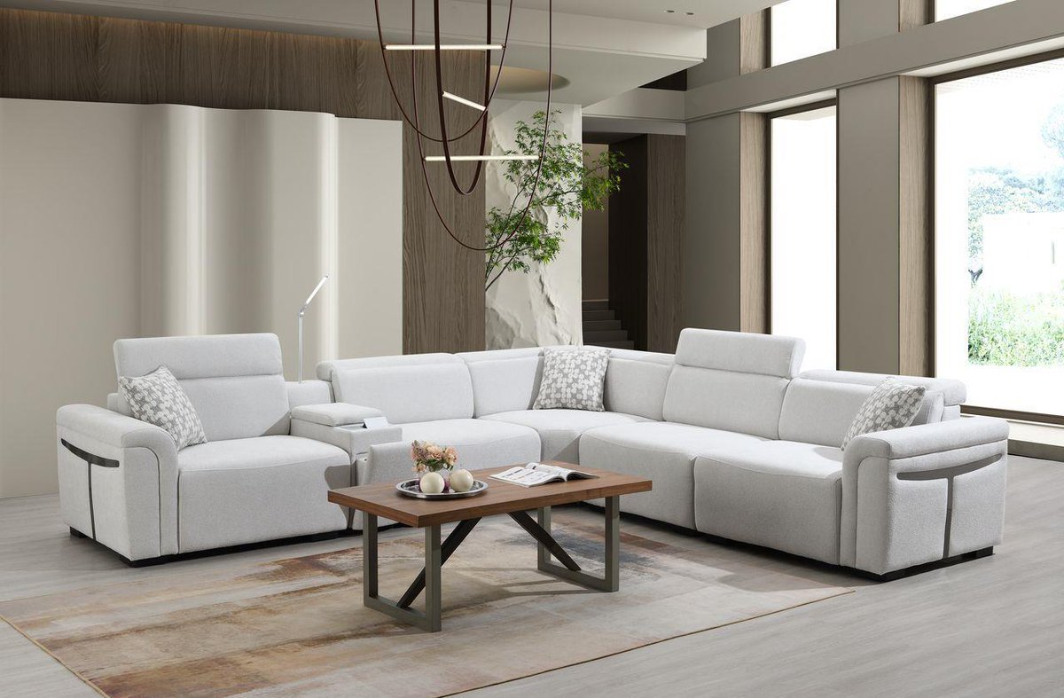 MassaGallery's tweet image. Ultimate modern comfort! 🌟✨ The perfect sectional for style and lounging. 🛋️

✨ Spacious Sectional (L-shape design!)

☕ Built-in Console

⚪🔘 White, Grey, or Black

☁️ Plush Comfort

DM to order!📩

#ModernLiving #SectionalSofa #MassaGallery