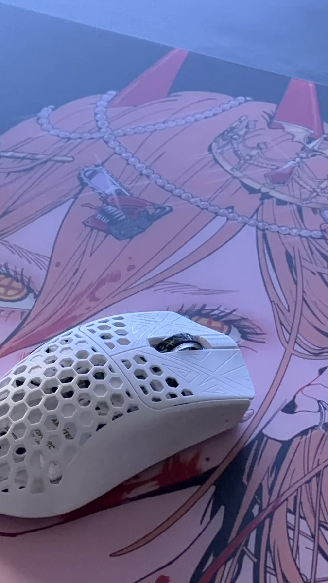 🇦🇪 ⊬ tweet media