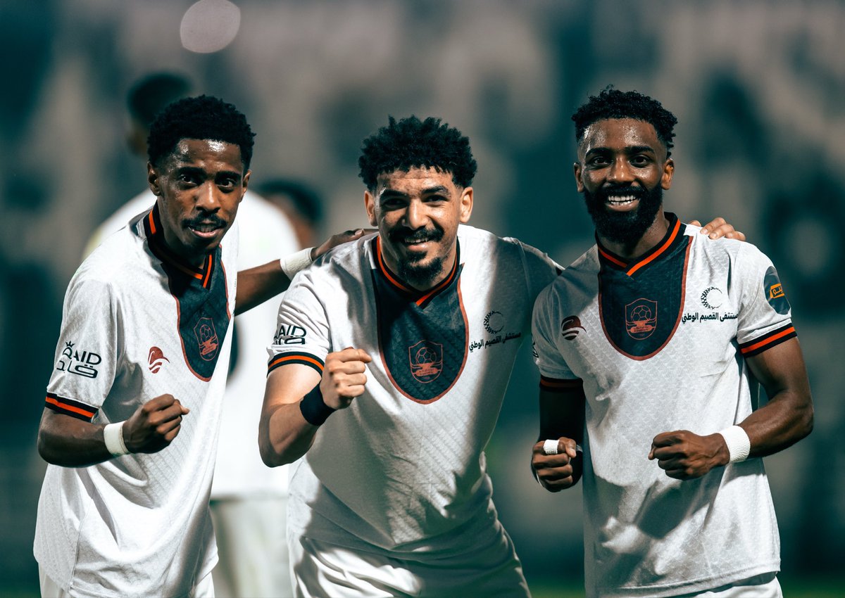 مدرج الرائد tweet media