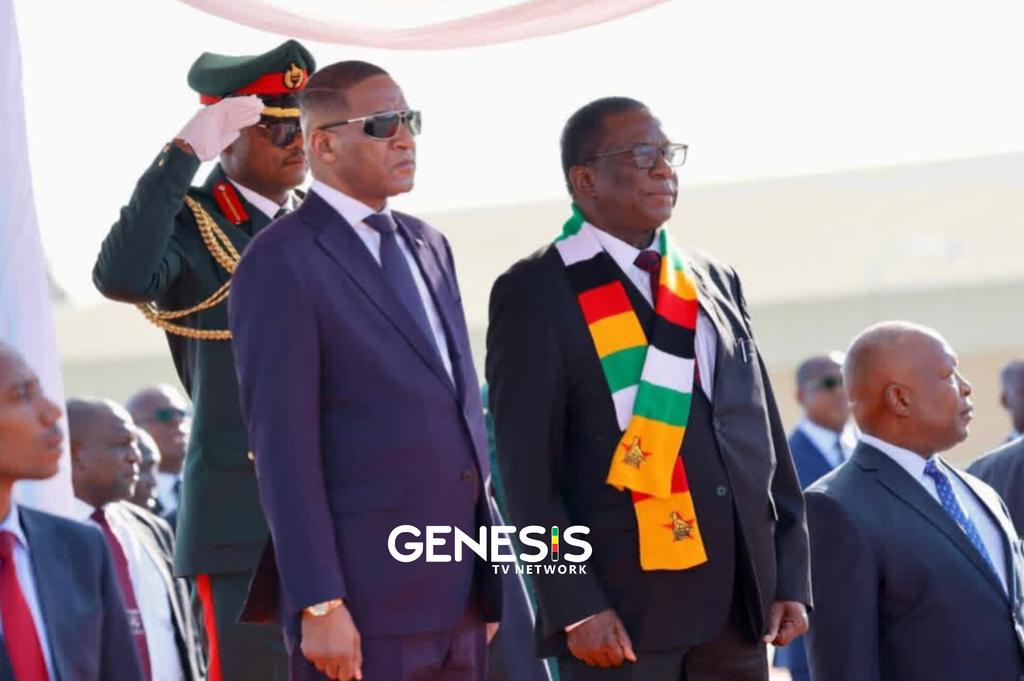 Botswana President His Excellency Duma Boko Arrived safely in Zimbabwe and was warmly received by President Emmerson Dambudzo Mnangagwa on this very crucial State Visit alongside the Zimbabwe–Botswana Bi-National Commission.