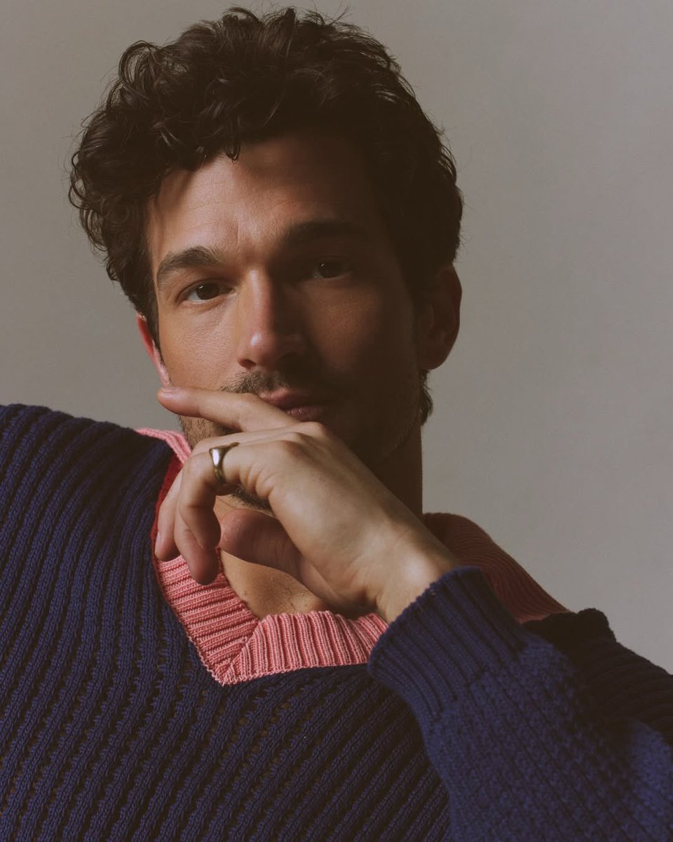 Sarah | fan account tweet media