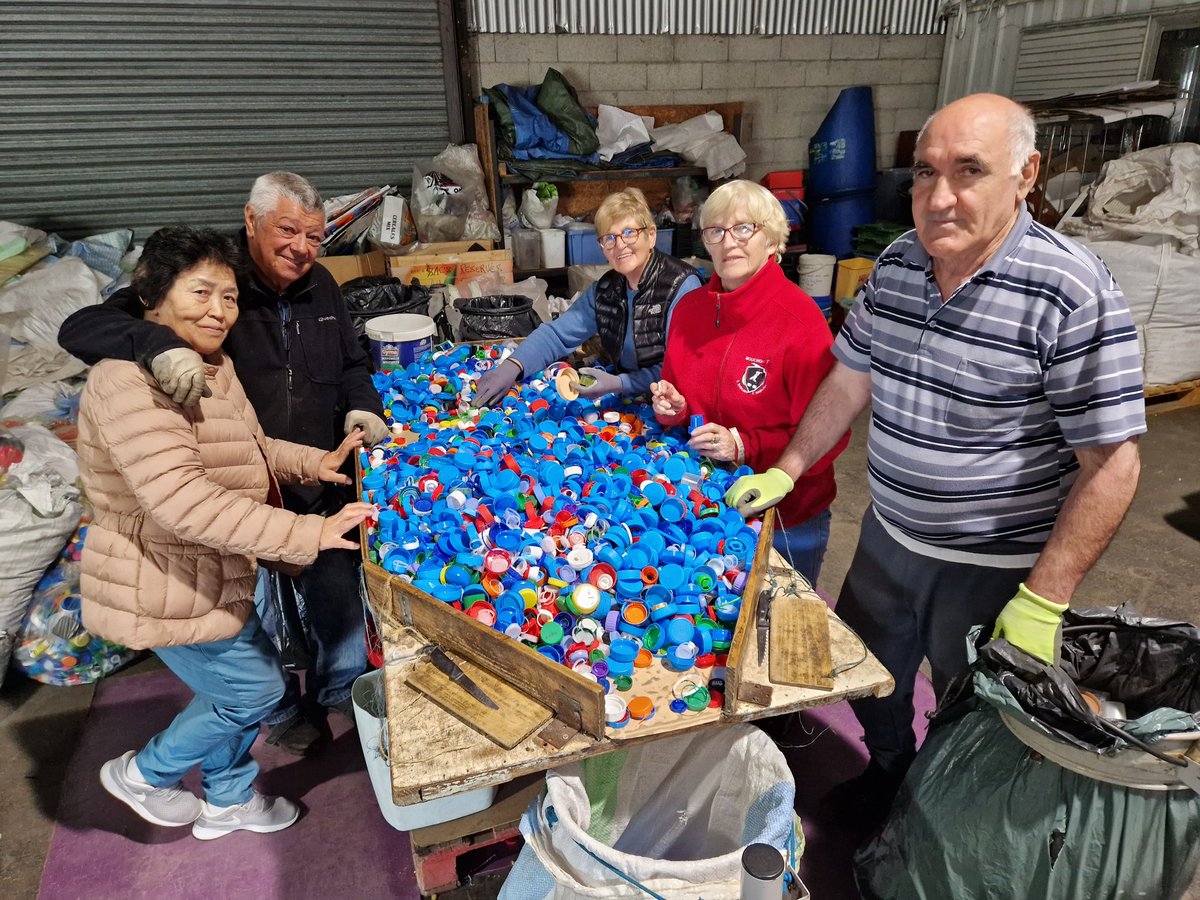 BOUCHONS 276 tweet media