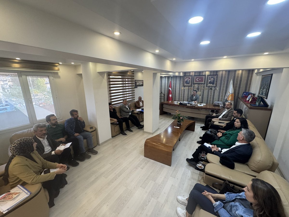 Haftalık Olağan Yürütme Kurulu toplantımızı gerçekleştirdik. Şehrimizin öncelikleri doğrultusunda planlamalarımızı yaptık. Aldığımız kararların hayırlı olmasını temenni ederiz.