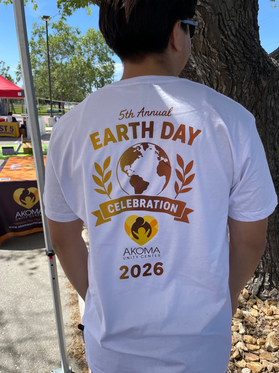 SouthCoastAQMD's tweet image. A big thank you to community members and local leadership who connected with South Coast AQMD at the @Akoma_Heart #EarthDay event in #SanBernardino this weekend! Learn more about the featured #AirQuality incentives and programs geared toward both businesses and communities at