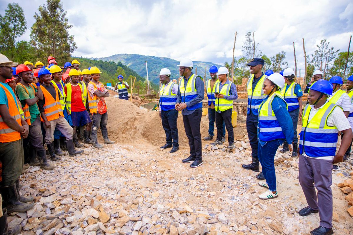 Rwanda Extractive Industry Workers Union tweet media