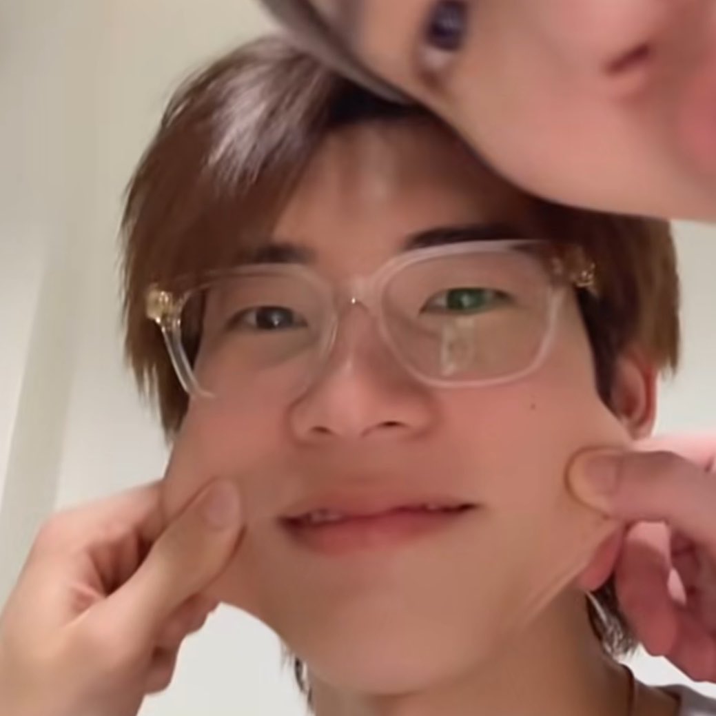 บู้ว 🐈‍⬛ ྀི tweet media