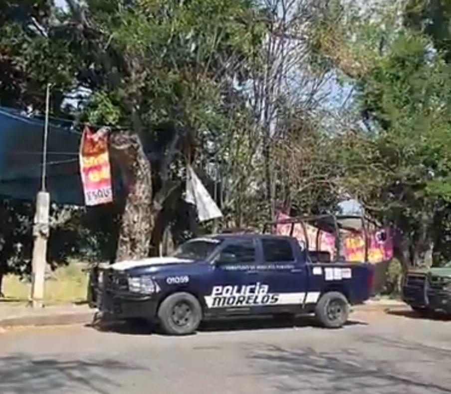 linea_caliente_'s tweet image. #Local | Una mujer fue privada de la vida  en el municipio de Xochitepec. El cuerpo fue encontrado dentro de un canal de agua, semidesnudo, atado de manos y con huellas de violencia.