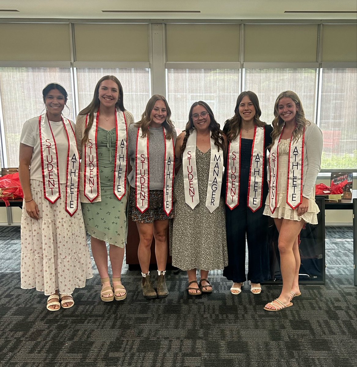Malone_WBB's tweet photo. Celebrated our amazing seniors and team this past Sunday at our end of the year banquet. Thankful for the memories we made and the historic season we had! 🤍 https://t.co/aFFKeaPIUd