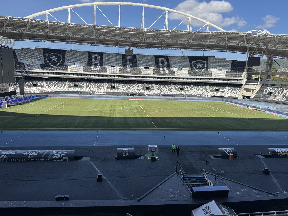 Mathiasbr99's tweet image. ⚽️ Dia de Copa do Brasil 2026!
A Chapecoense encara o Botafogo fora de casa em busca de um bom resultado no jogo de ida.

Clima de jogo grande, bastidores e tudo que rolar você acompanha com a gente. 🎙️🔥

#Chapecoense #Botafogo #CopaDoBrasil #OesteCapital