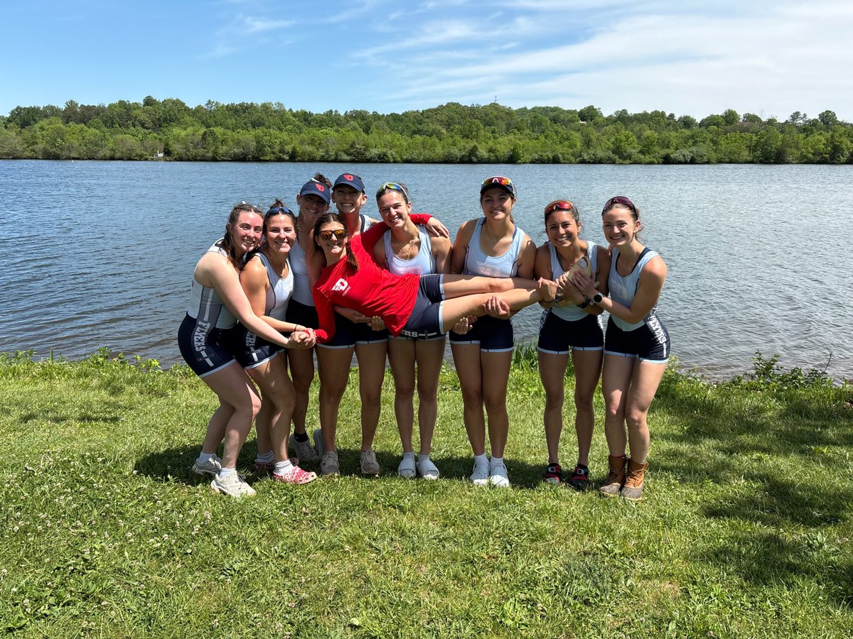 DaytonWRowing's tweet photo. Beautiful regatta weekend in TN 

#RowUD // #SIRACHAMPIONSHIP // #GoFlyers https://t.co/DAp8odXte9