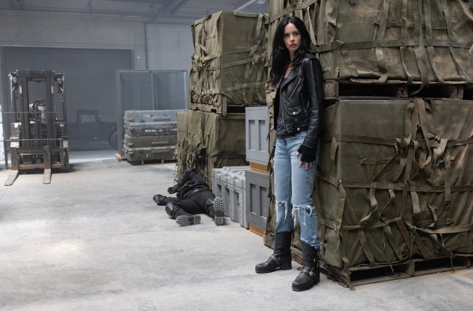 thinkerjessica's tweet photo. 📷 novas imagens de jessica jones pro episódio 6 da segunda temporada de 'demolidor: renascido', que vai ao ar hoje, foram divulgadas. https://t.co/0VSlhHL2K0