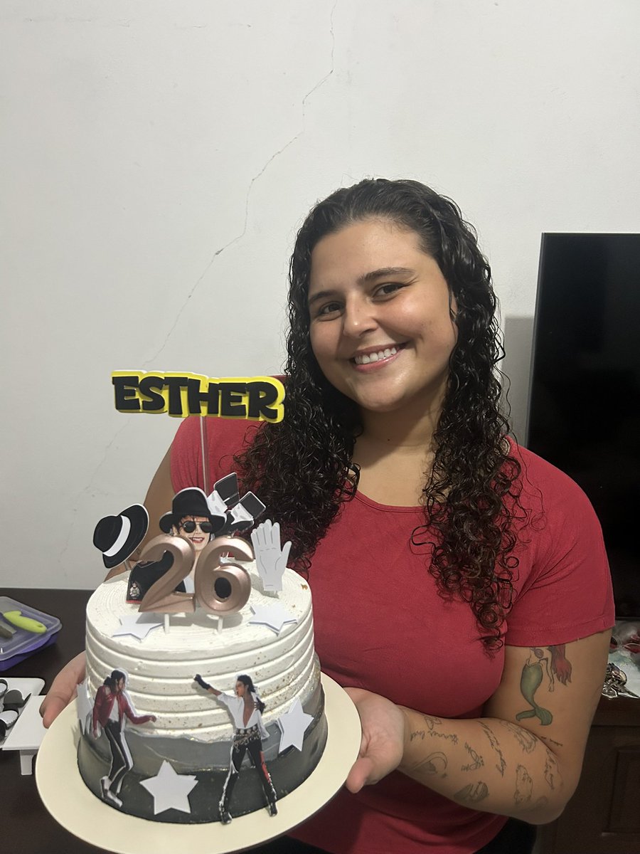 ESTHER VAI VER HARRY E ZAYN tweet media