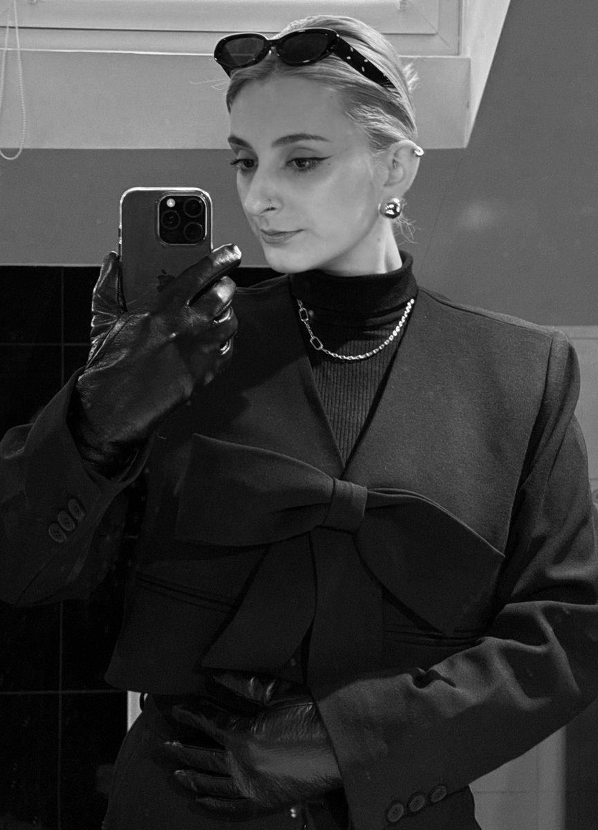 justine 🌟 tweet media