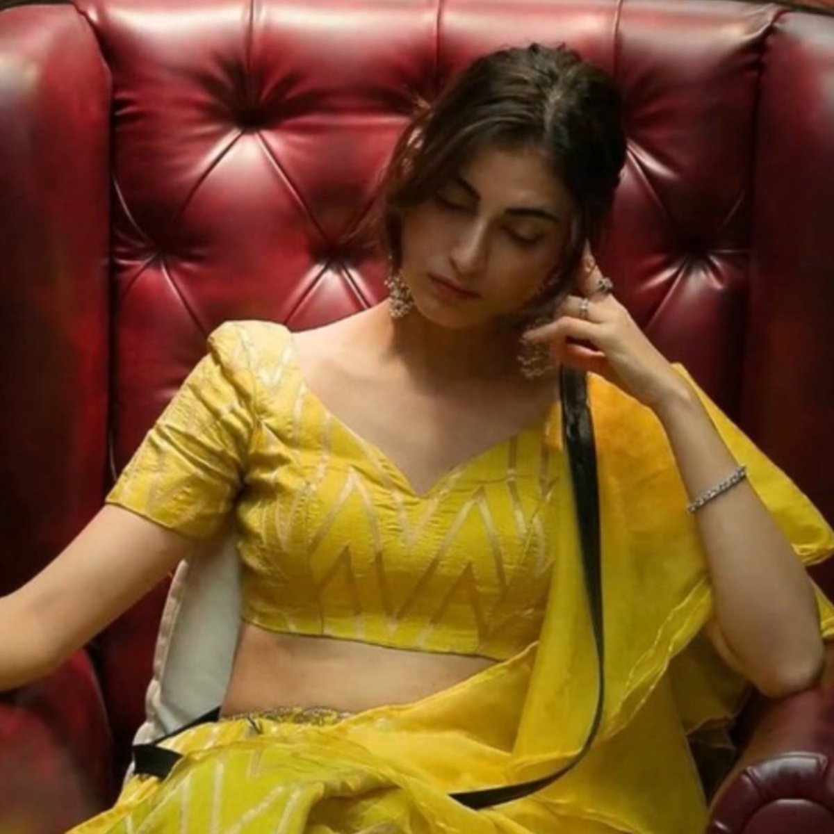 A lot of the hate Hana gets is triggered n amplified by the behavior within the fd.

Post BB, she has carried herself with dignity. But a section of the fd has done the exact opposite.

Much of this hate would reduce if those very accounts were called out n held accountable.

No