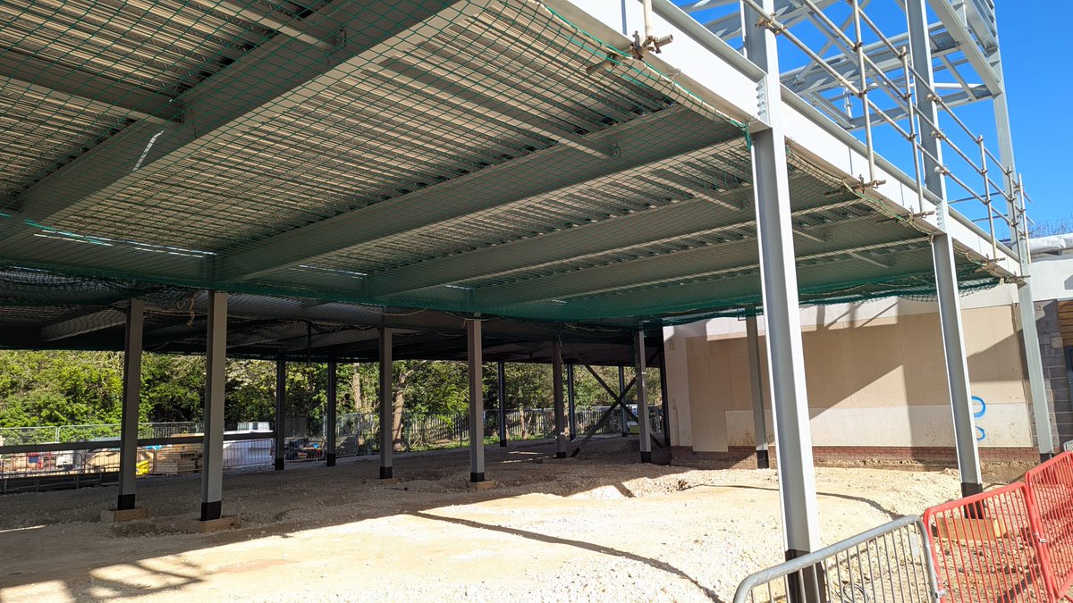 Long Field Spencer Academy tweet media