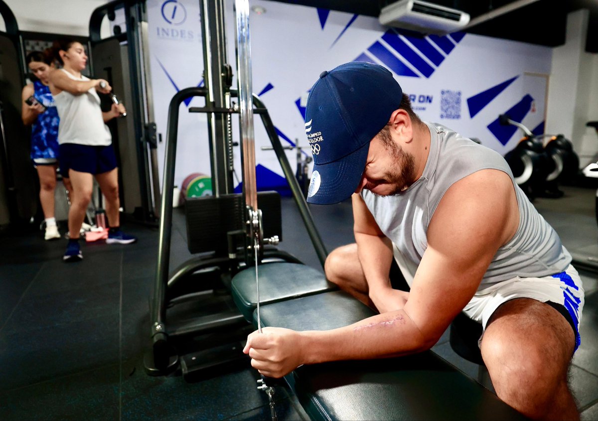 indeselsalvador's tweet image. #CAD | Israel Gutiérrez, beneficiario del Programa Esfuerzo y Gloria, inició su cuarta semana de rehabilitación con el área de fisioterapia del Departamento de Ciencias Aplicadas al Deporte y Bienestar al Atleta.

#ConstruyendoElCamino