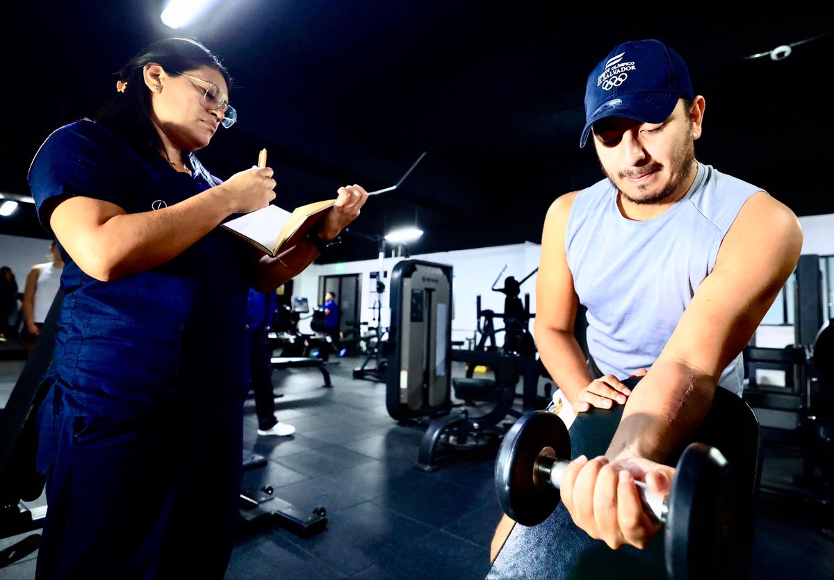 indeselsalvador's tweet image. #CAD | Israel Gutiérrez, beneficiario del Programa Esfuerzo y Gloria, inició su cuarta semana de rehabilitación con el área de fisioterapia del Departamento de Ciencias Aplicadas al Deporte y Bienestar al Atleta.

#ConstruyendoElCamino