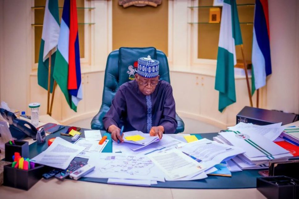 Kennytop4's tweet photo. BREAKING NEWS

PBAT Sack Two Ministers 

The Minister of Finance and the Minister of Housing are gone.

According to the Aso-Rock Cable Gboyega Oyetola is likely to be relieved next. 

President Tinubu is shaking up the cabinet ahead of the 2027 election. https://t.co/KzX0MDBjh1