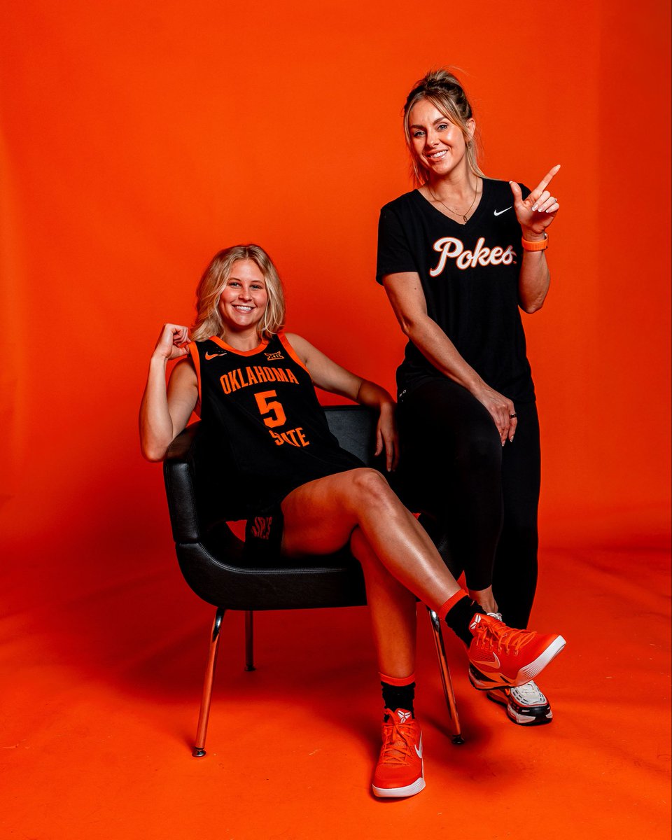 Zoe Canfield tweet media