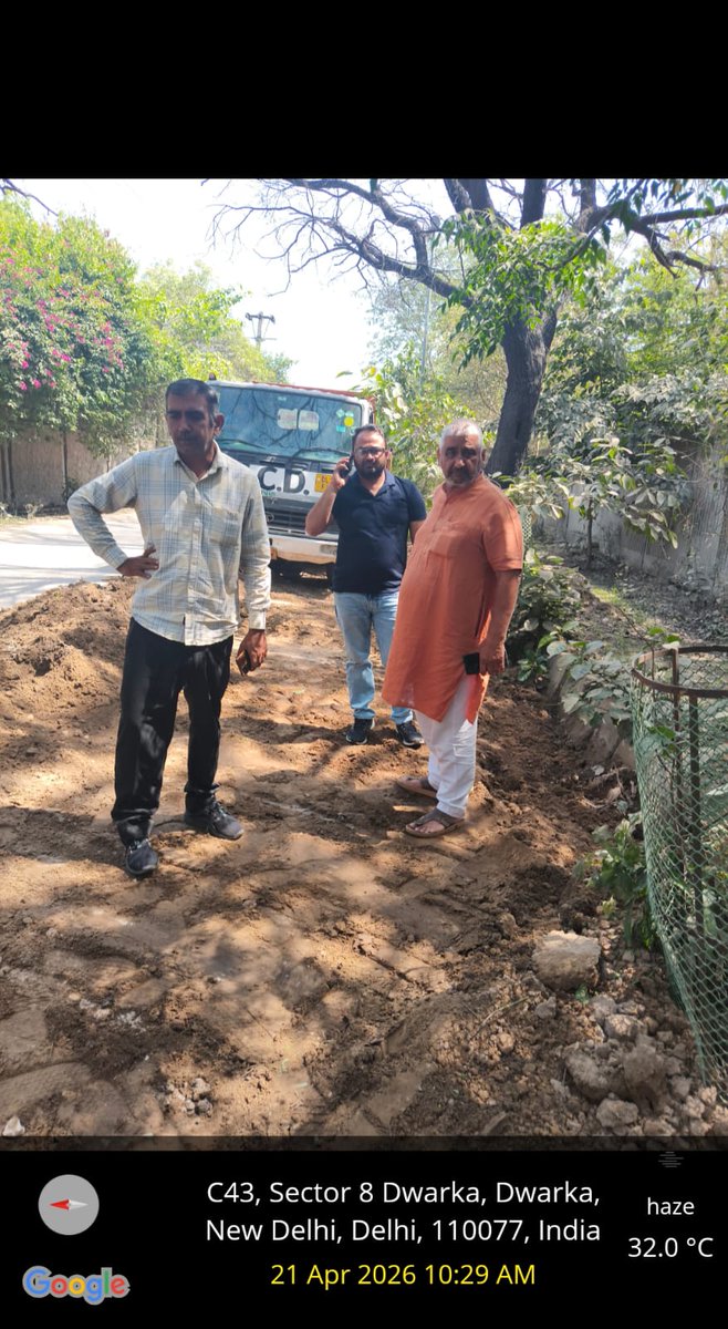 sunitaramniwas's tweet image. द्वारका सेक्टर 8 स्थित SPG रोड पर बारिश से पहले साफ-सफाई सुनिश्चित कराकर जलभराव जैसी समस्याओं से बचाव के लिए कदम उठाए गए।
जनसेवा और समय पर तैयारी ही बेहतर व्यवस्था की पहचान है।

#Dwarka
#DelhiDevelopment
#SwachhBharat
#GroundWork
#RainPreparedness